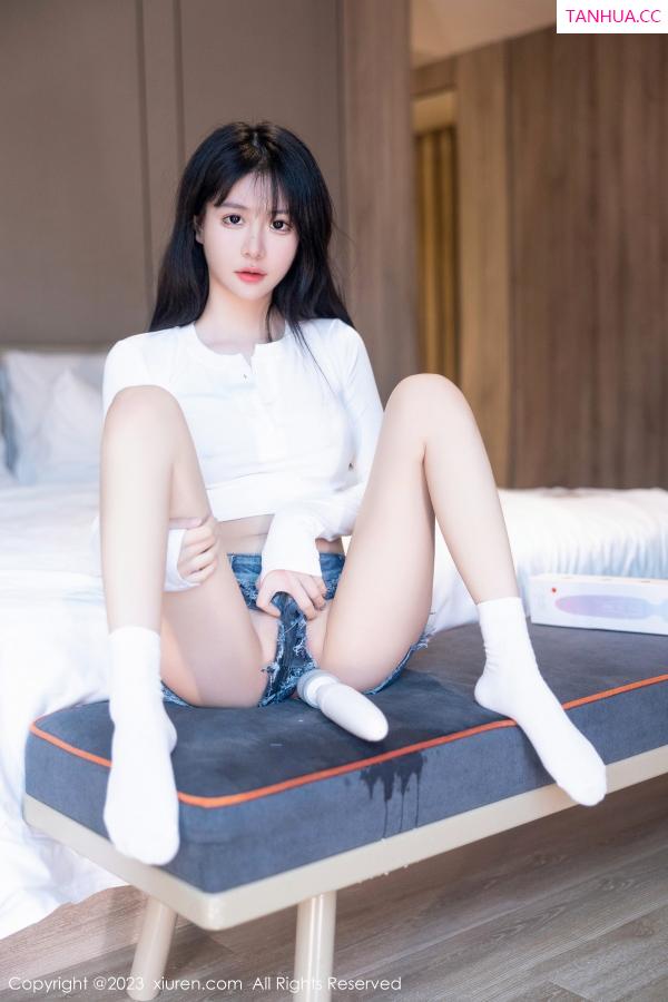   [XiuRen]高清写真图 2023.06.30 No.7010 幼幼 清纯美腿第67张图片